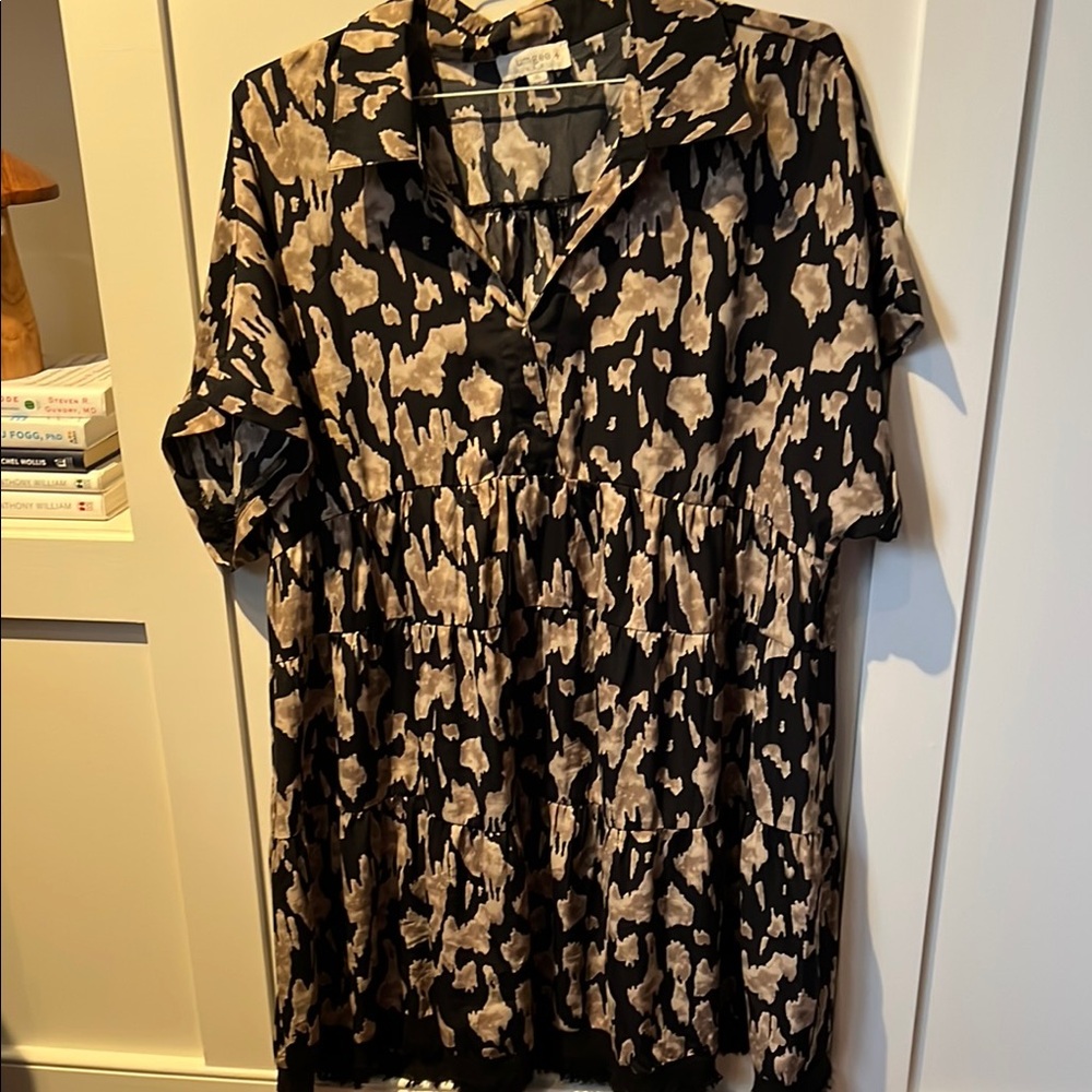 Excellent Condition Black and Tan Patterned Dress - Picture 2 of 6